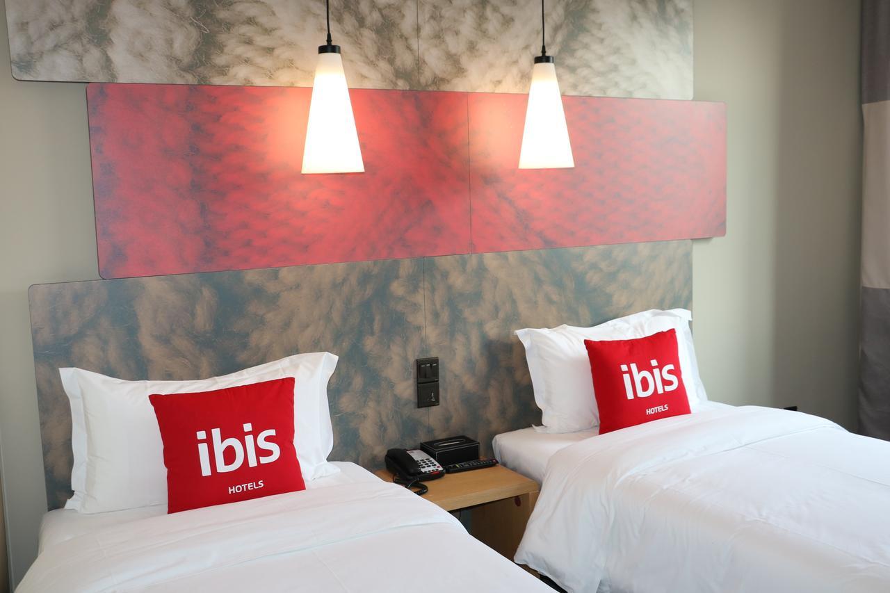 Ibis Shanghai North The Bund Zhoujiazui Road Exterior foto